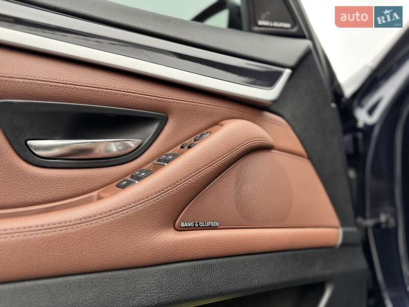 Седан BMW 5 Series 2016 в Киеве