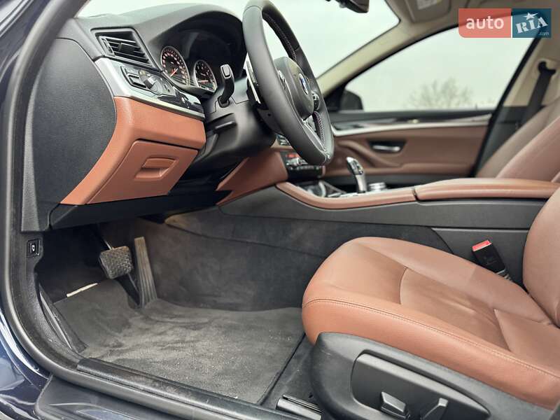 Седан BMW 5 Series 2016 в Киеве