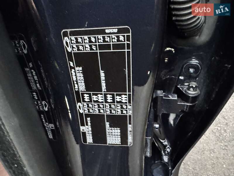 Седан BMW 5 Series 2016 в Киеве