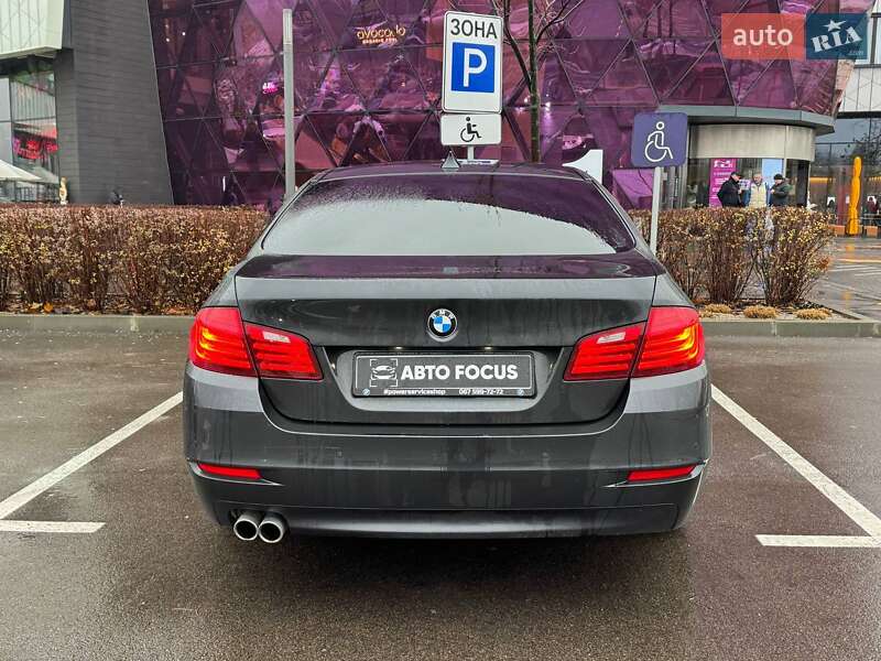 Седан BMW 5 Series 2015 в Киеве