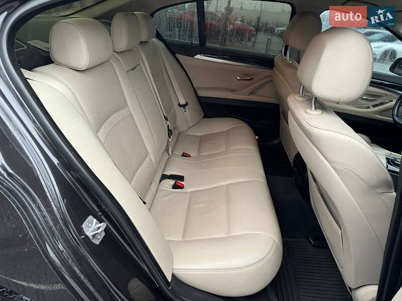 Седан BMW 5 Series 2015 в Киеве