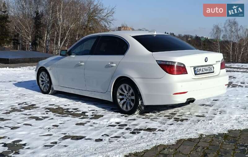 Седан BMW 5 Series 2007 в Житомире