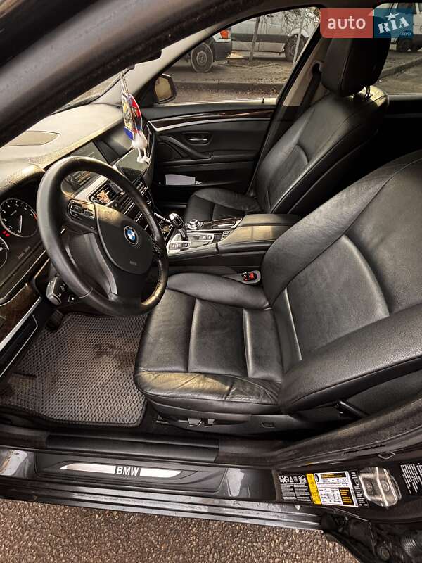 Седан BMW 5 Series 2012 в Дніпрі