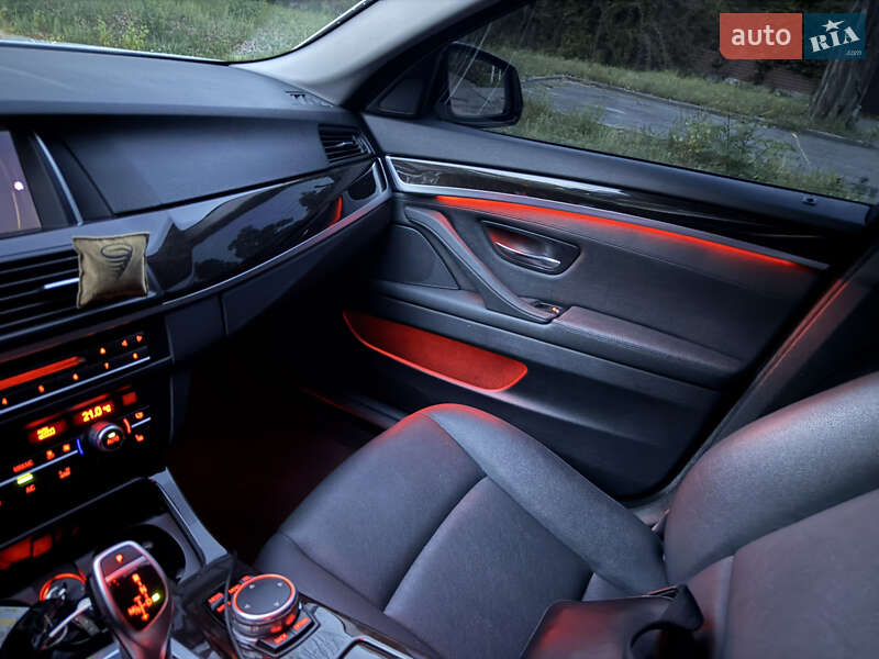 Седан BMW 5 Series 2015 в Киеве