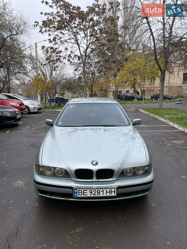 Седан BMW 5 Series 1998 в Одессе