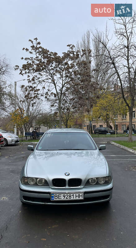 BMW 5 Series 1998