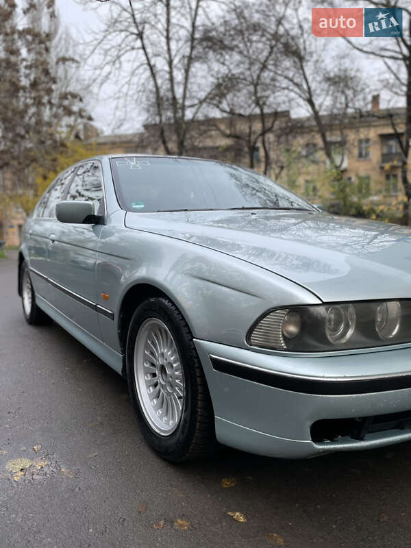 Седан BMW 5 Series 1998 в Одессе