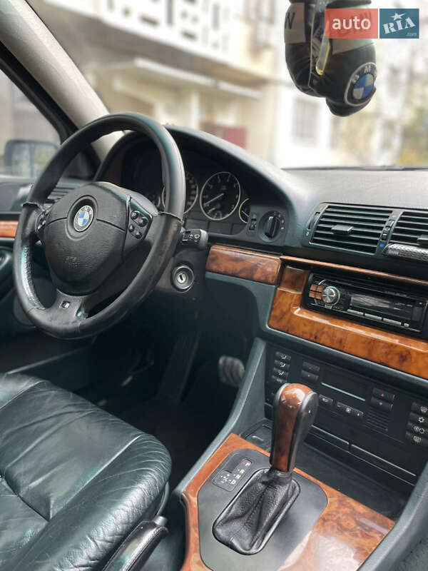 Седан BMW 5 Series 1998 в Одессе