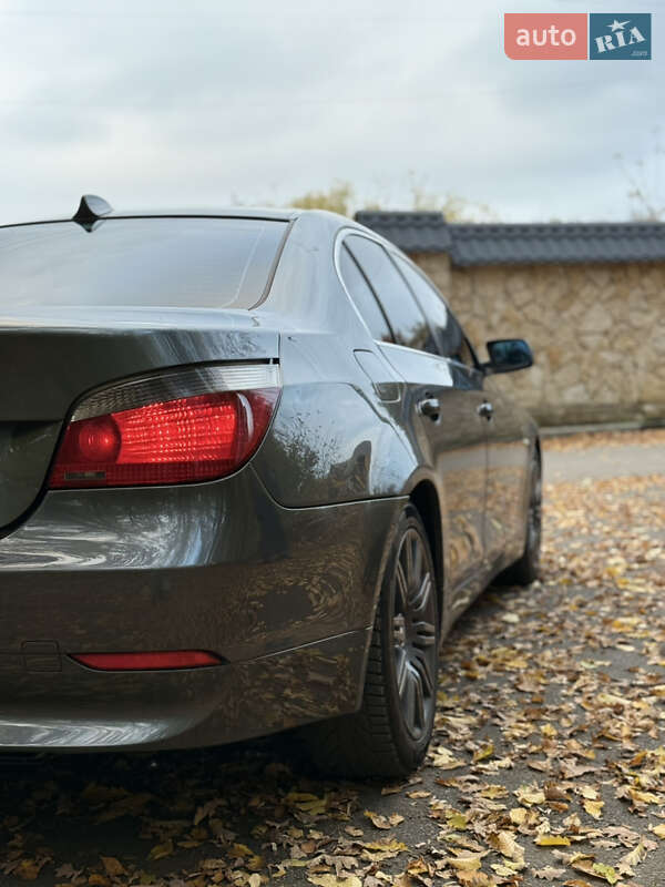 Седан BMW 5 Series 2004 в Жмеринке