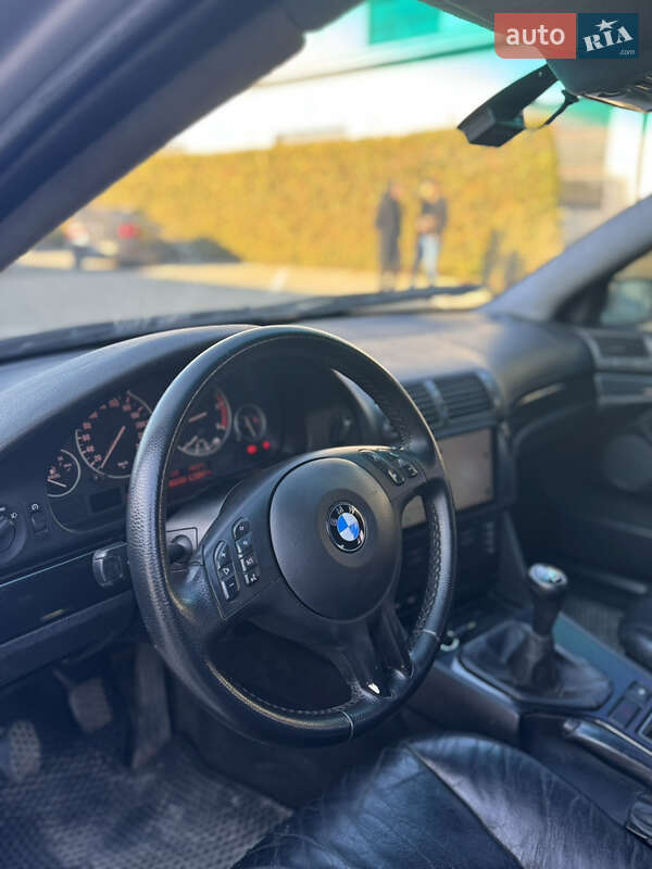 Седан BMW 5 Series 2000 в Виннице