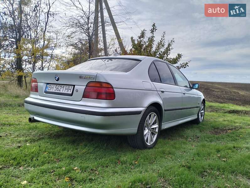 Седан BMW 5 Series 1998 в Одессе