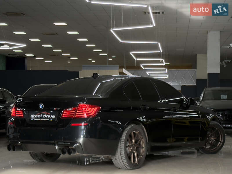 Седан BMW 5 Series 2014 в Миколаєві