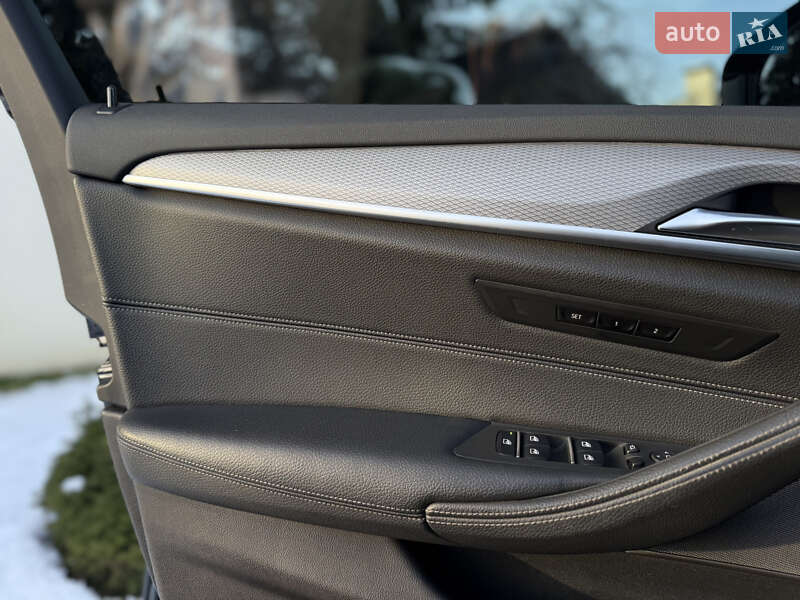 Седан BMW 5 Series 2018 в Львове фото 29 Седан BMW 5 Series 2018 в Львове
