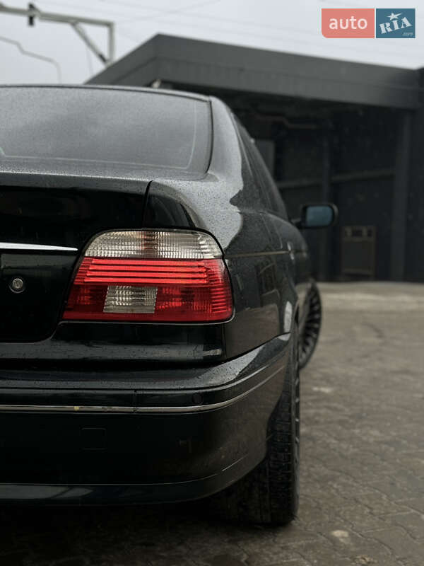 Седан BMW 5 Series 2002 в Львове