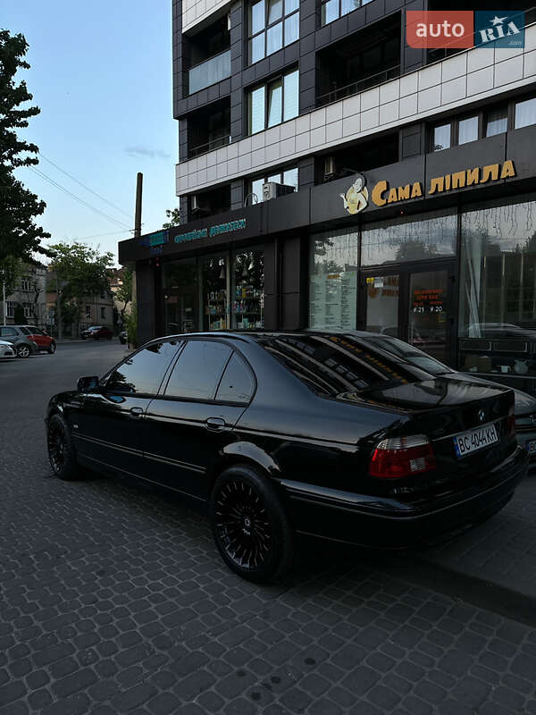 Седан BMW 5 Series 2002 в Львове