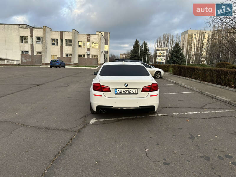 Седан BMW 5 Series 2012 в Южноукраинске