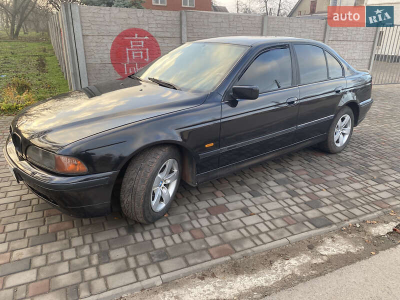 Седан BMW 5 Series 1997 в Кривом Роге