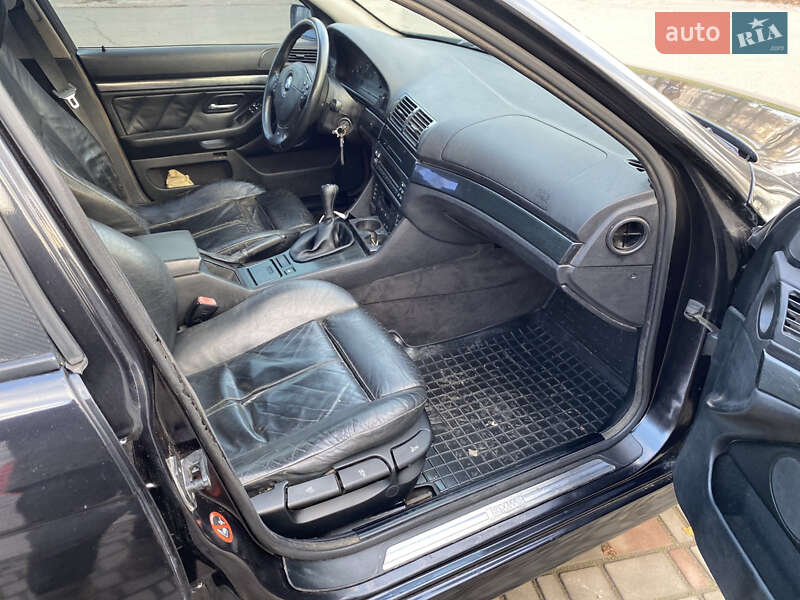 Седан BMW 5 Series 1997 в Кривом Роге
