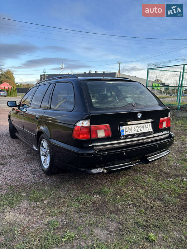 Універсал BMW 5 Series 2002 в Києві