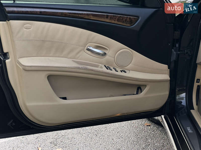 Седан BMW 5 Series 2007 в Киеве