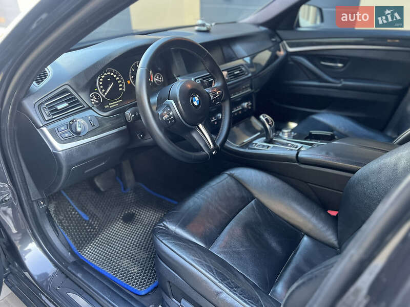 Седан BMW 5 Series 2013 в Ровно