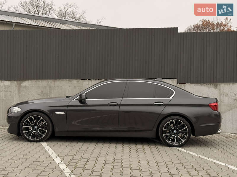 Седан BMW 5 Series 2010 в Тернополе