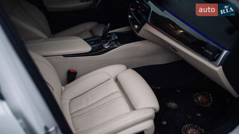 Седан BMW 5 Series 2017 в Залещиках