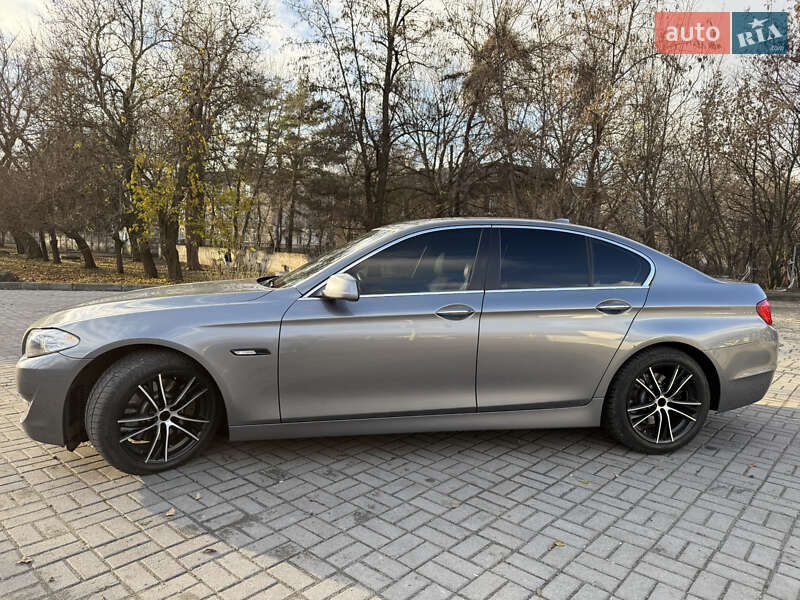 Седан BMW 5 Series 2010 в Виннице