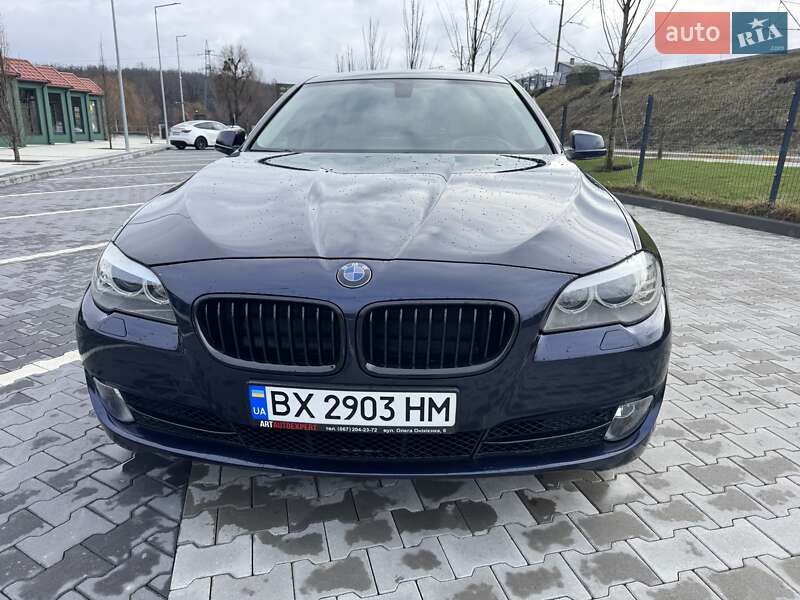 Седан BMW 5 Series 2012 в Ирпене