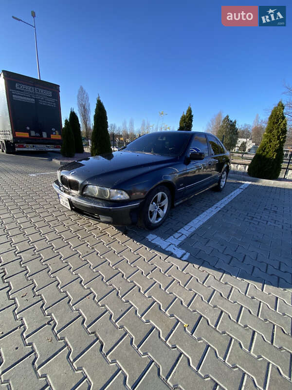 Седан BMW 5 Series 1998 в Кременчуці