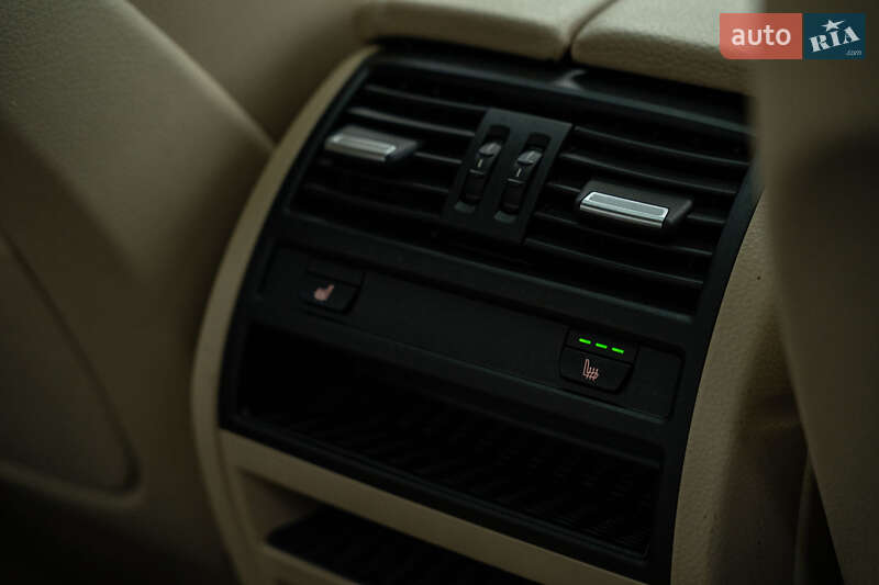 Седан BMW 5 Series 2014 в Черновцах