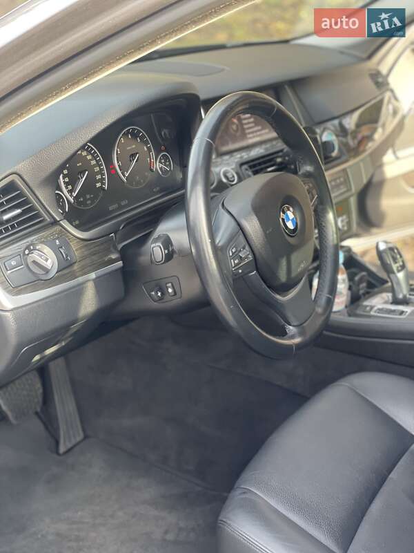 Седан BMW 5 Series 2015 в Києві