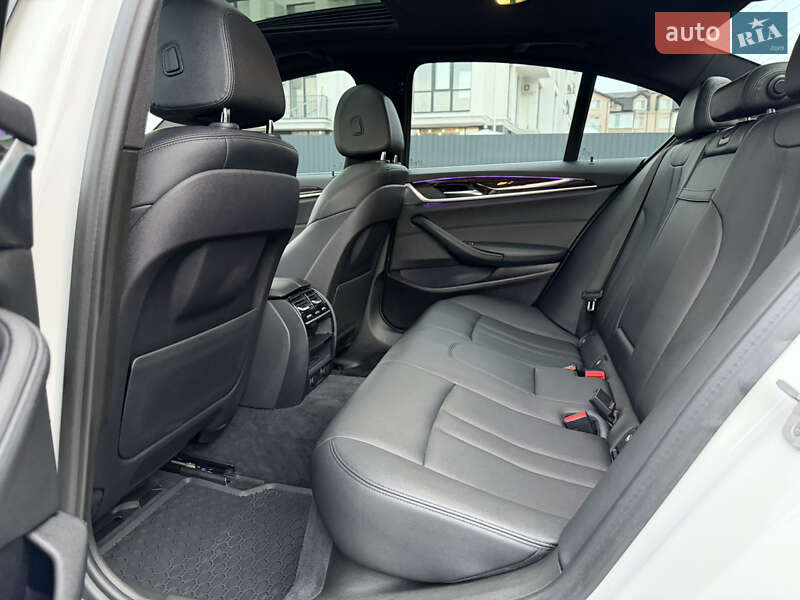 Седан BMW 5 Series 2017 в Ужгороді