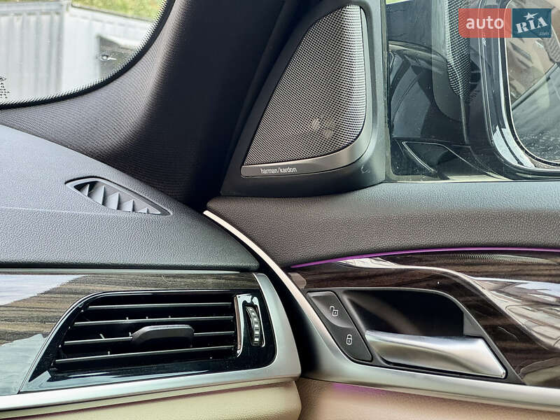 Седан BMW 5 Series 2017 в Ужгороде