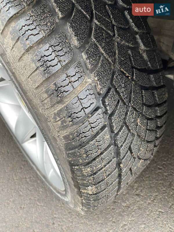 Седан BMW 5 Series 2000 в Рівному