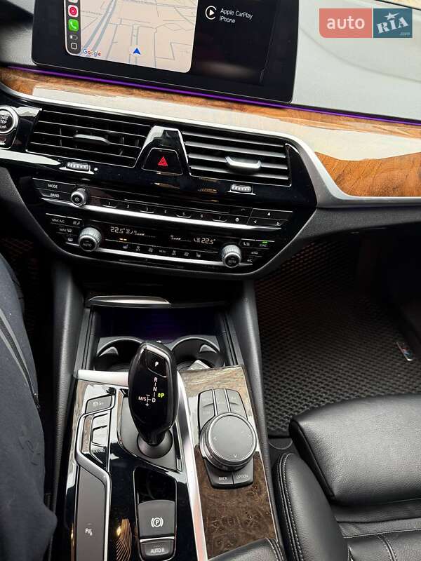 Седан BMW 5 Series 2018 в Киеве