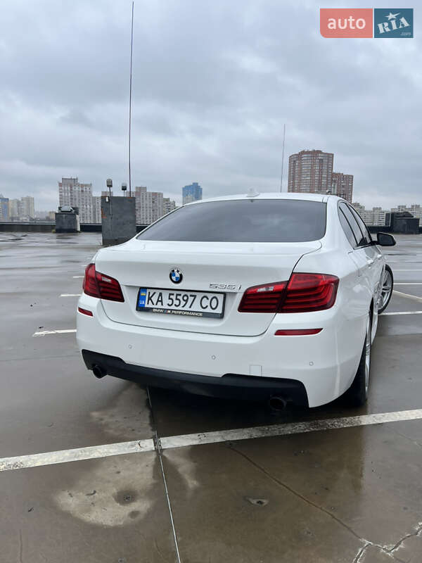 Седан BMW 5 Series 2013 в Киеве