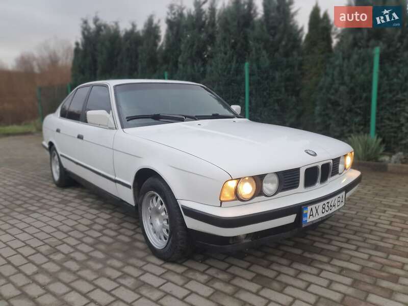 Седан BMW 5 Series 1988 в Ивано-Франковске