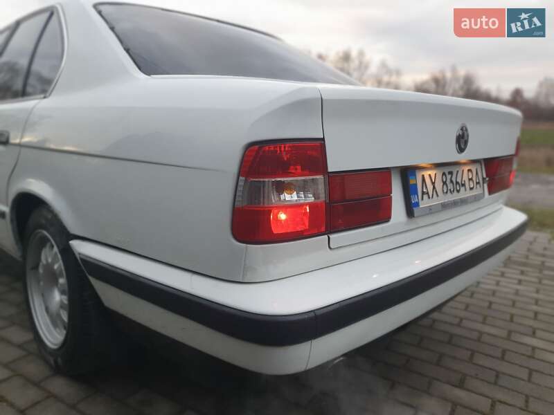 Седан BMW 5 Series 1988 в Ивано-Франковске