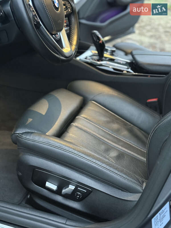 Седан BMW 5 Series 2018 в Києві