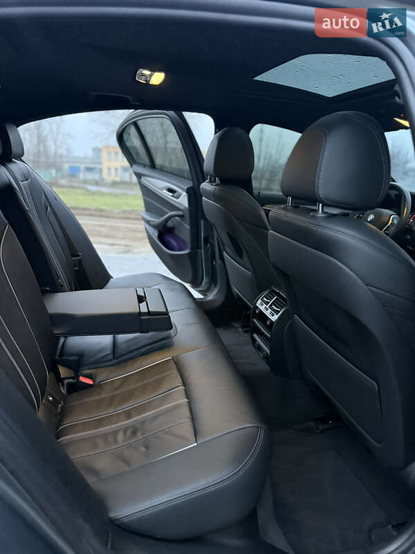 Седан BMW 5 Series 2018 в Києві