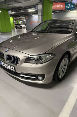 Седан BMW 5 Series 2016 в Киеве