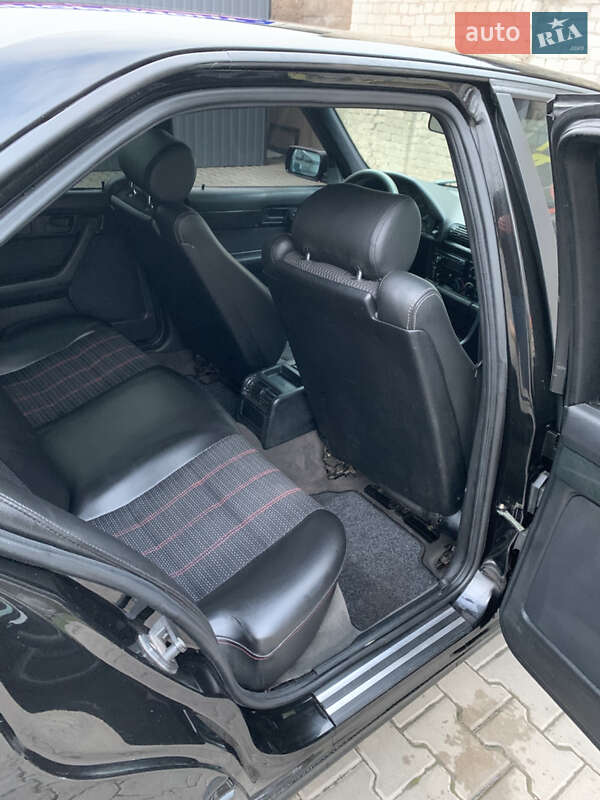 Седан BMW 5 Series 1992 в Кривом Роге