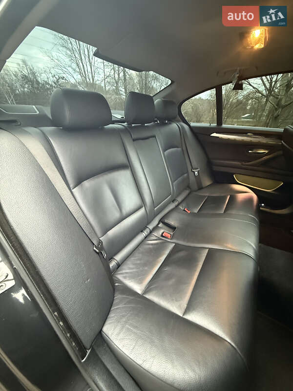 Седан BMW 5 Series 2012 в Сумах