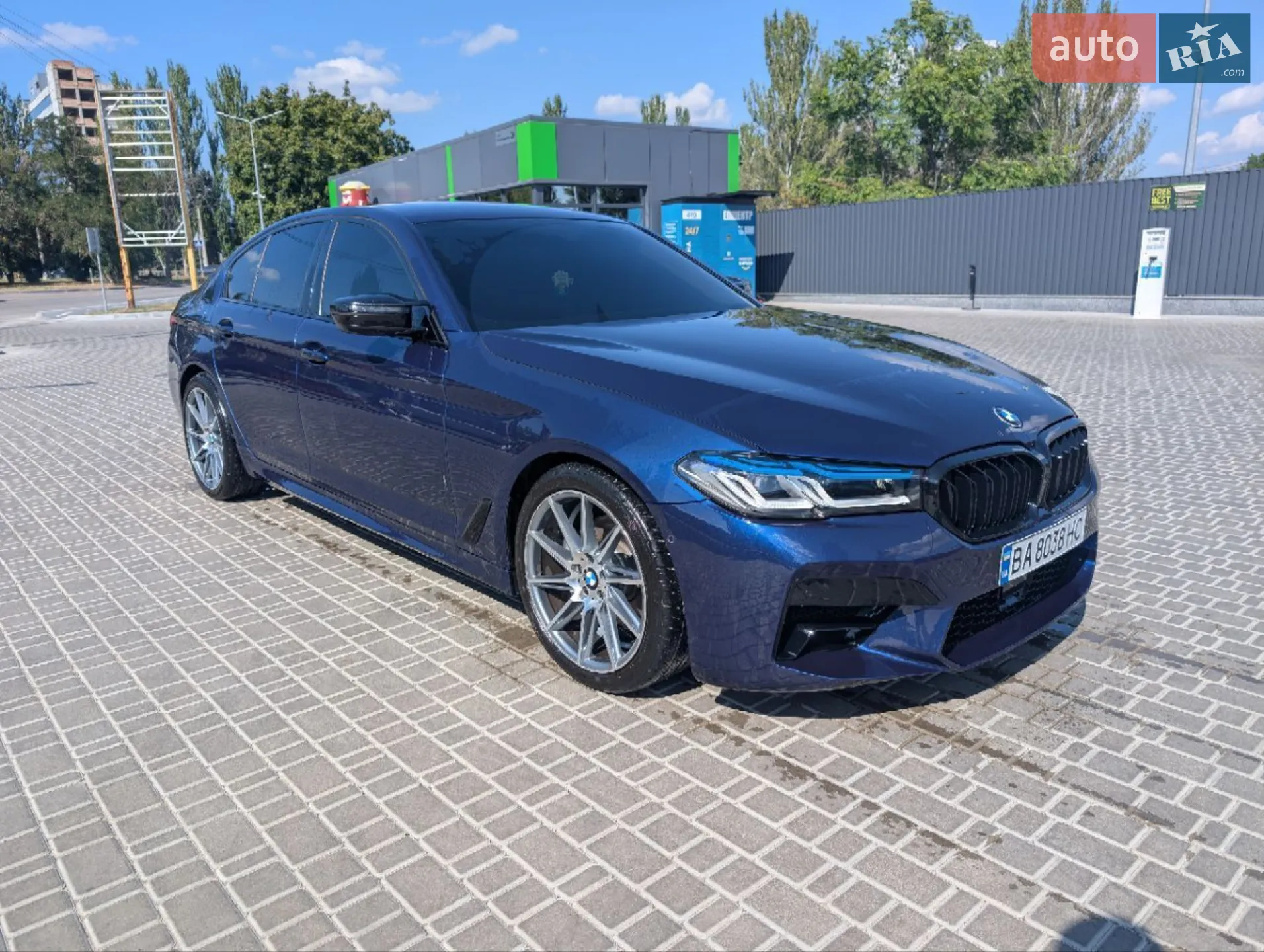 2017 BMW 5er - мініатюра 2