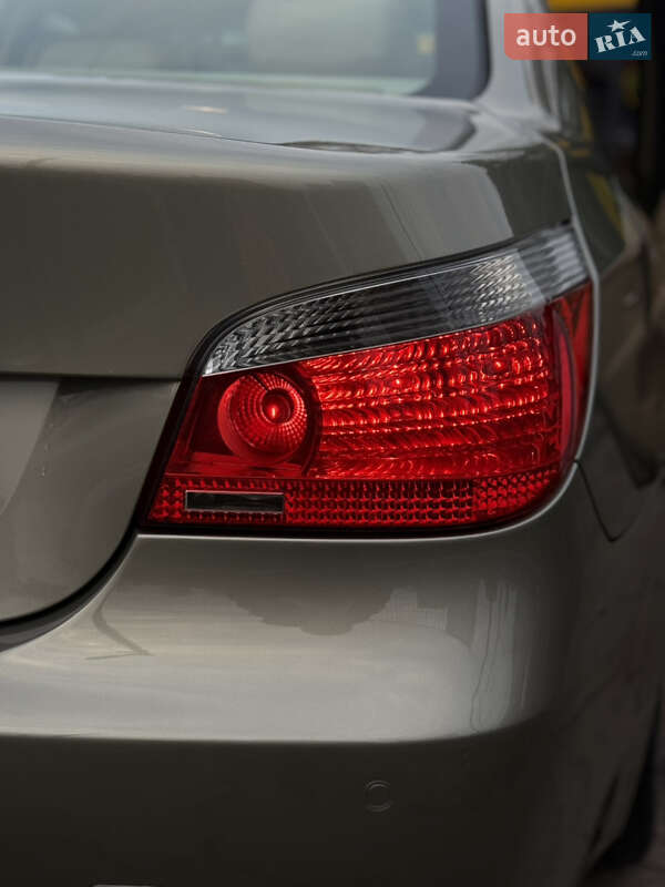 Седан BMW 5 Series 2005 в Киеве