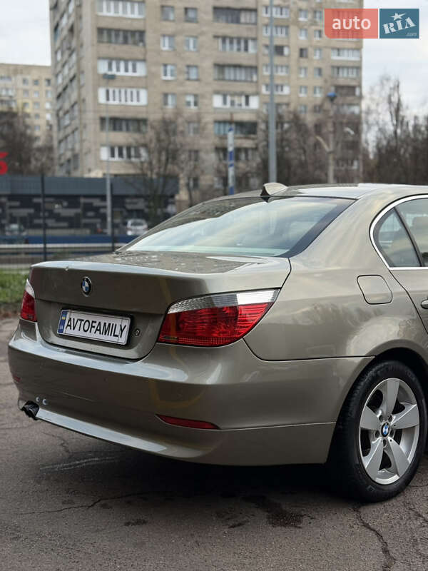 Седан BMW 5 Series 2005 в Киеве