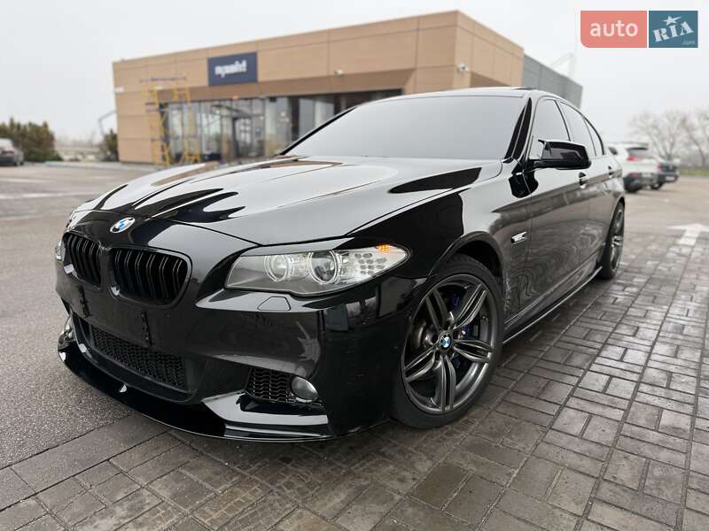 Седан BMW 5 Series 2013 в Днепре