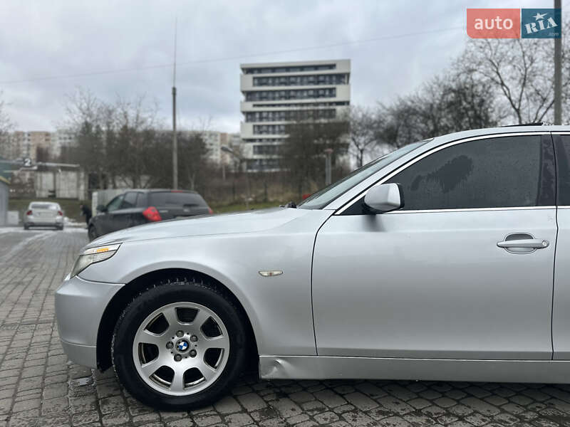 Седан BMW 5 Series 2004 в Львове