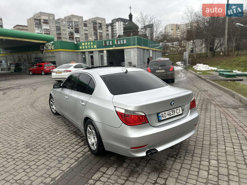 Седан BMW 5 Series 2004 в Львове